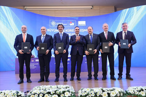 KOBİ'ler İçin 2 Yeni Destek Programı - KOSGEB T.C. Küçük ve Orta Ölçekli İşletmeleri Geliştirme ve Destekleme İdaresi Başkanlığı Sanayi ve Teknoloji Bakanı Mehmet Fatih Kacır, KOSGEB’in Küresel Rekabetçilik ve Kapasite Geliştirme Destek Programlarının devreye alındığını açıkladı KOSGEB T.C. Küçük ve Orta Ölçekli İşletmeleri Geliştirme ve Destekleme İdaresi Başkanlığı Duyuruyu İncele 